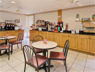 Hotel Ramada Ltd. Conference Center Tifton Restaurant foto
